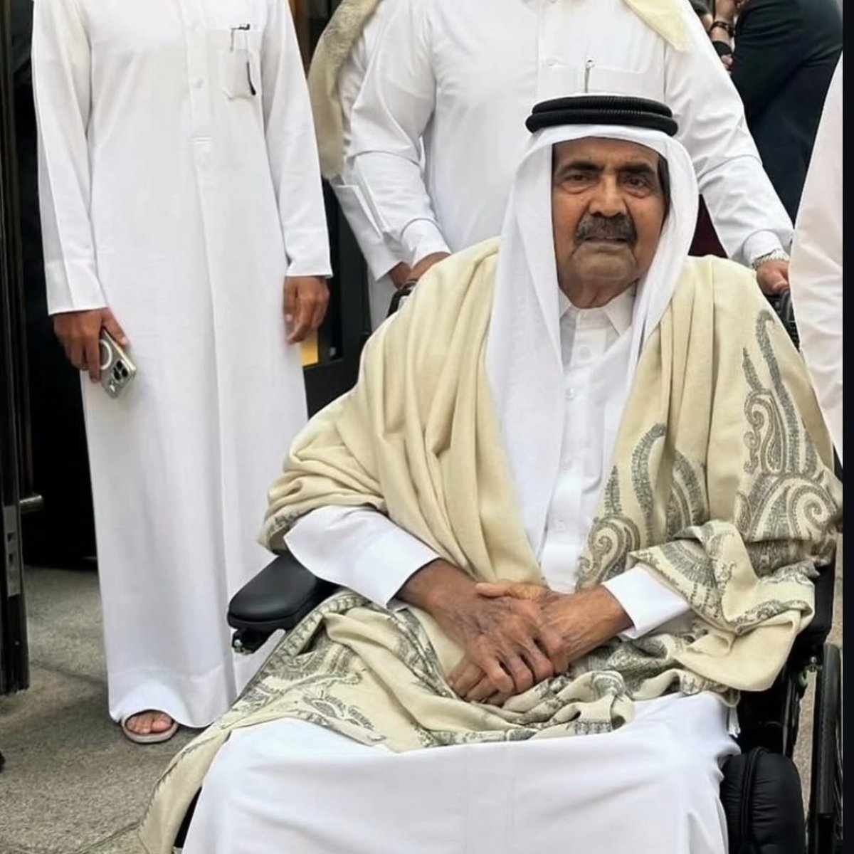 NadeebQa's tweet photo. 📸♥️| الـعـود .. جعل تبطي سنينه 🤲🏻 

📍مشيرب قلب الدوحة 🇶🇦

• الإثنين 16 ديسمبر 2024 م

#نديب_قطر | #قطر 🇶🇦 https://t.co/D4asAxVnBp