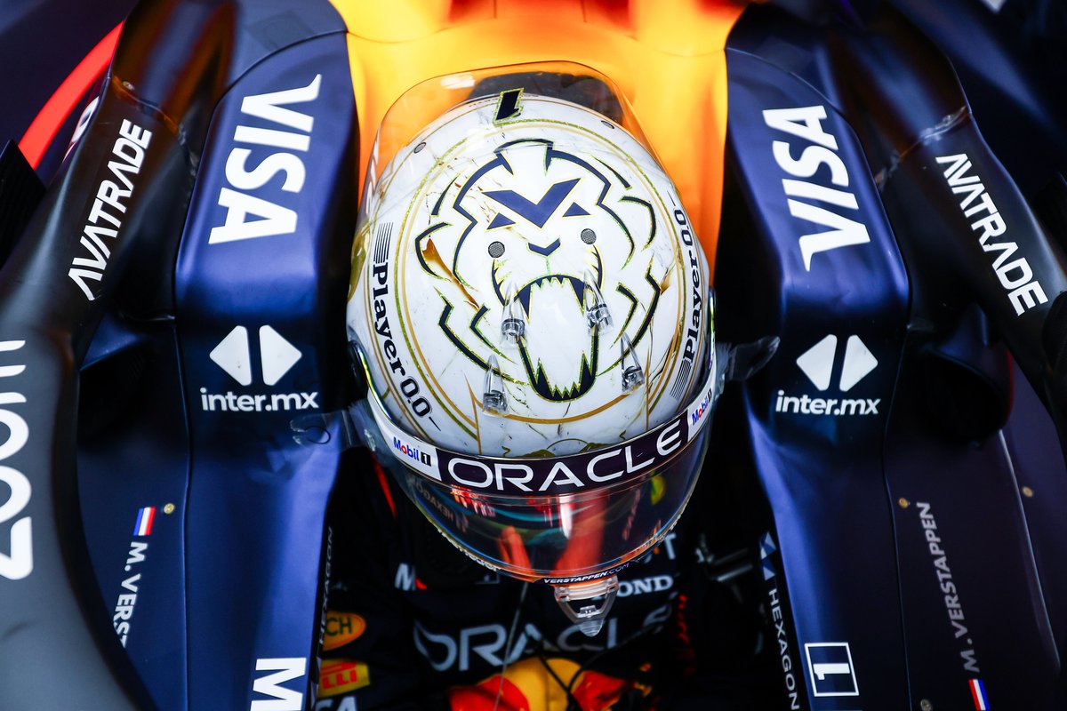 redbullshop's tweet photo. Simply iconic!  ✨ The gold details, the lion, the fourth star – grab @max33verstappen’s 2024 World Championship celebration helmet in 1:2 scale.
Now available to pre-order: https://t.co/5ltt4hhRPv
#F1 #Formula1 https://t.co/juUSG4iHSu