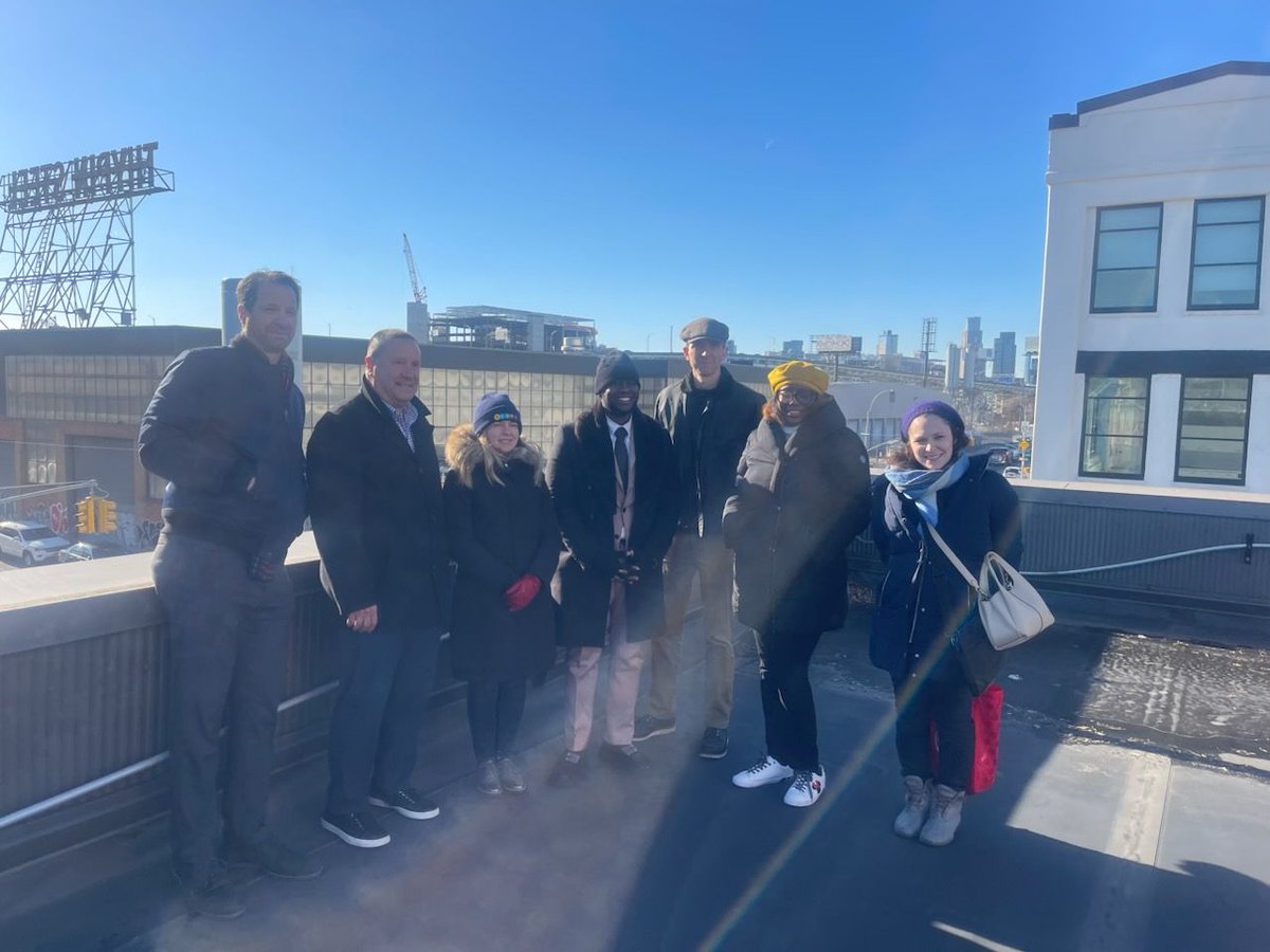 LinkNYC's tweet photo. Thank you for joining us on a chilly day in Queens, @CMKevinCRiley! @IBEWLocalUnion3 members are bringing reliable, high-speed, next-gen connectivity from the @HOkaneElectric warehouse in #LIC to underserved communities in every borough with #Link5G.