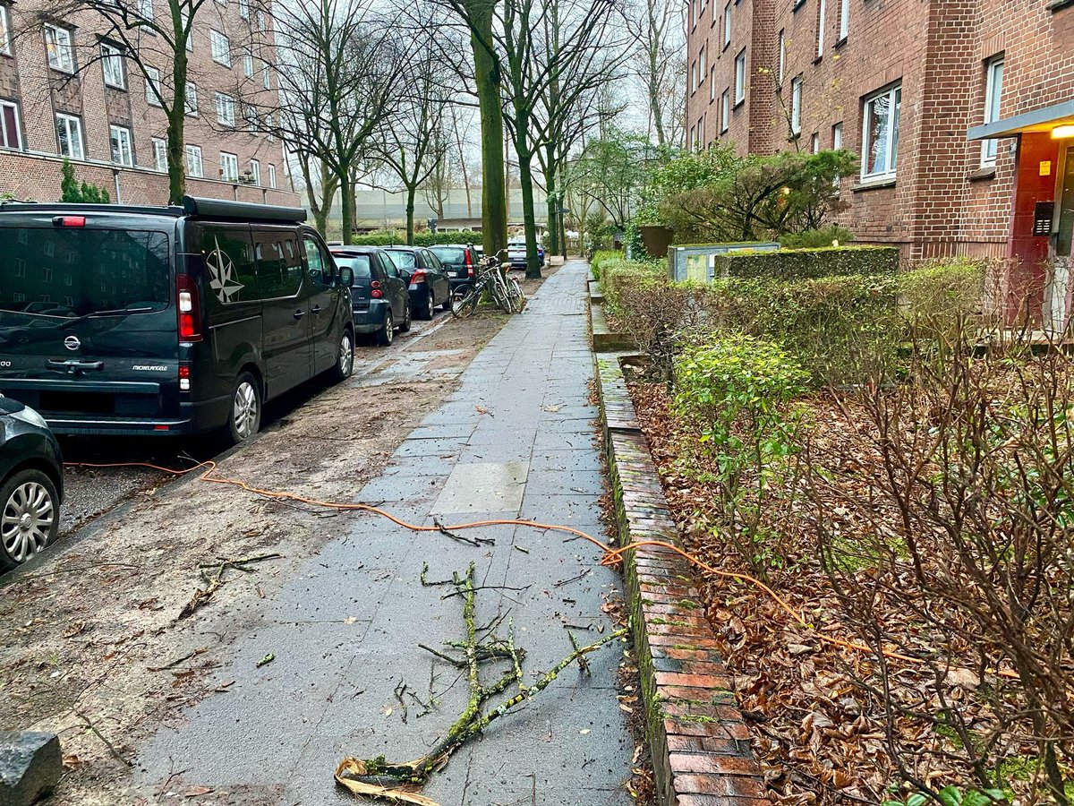 Radweg Hindernis(se) tweet media