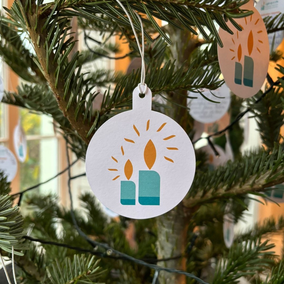 trinityhospice's tweet photo. Our dedication baubles are now on display in our garden room 🎄

The tree will be up until the end of the year, so if you would like to come and see your bauble, or add one of your own, you are more than welcome to.

Just ask at reception 💜 https://t.co/RSM43wHEOA