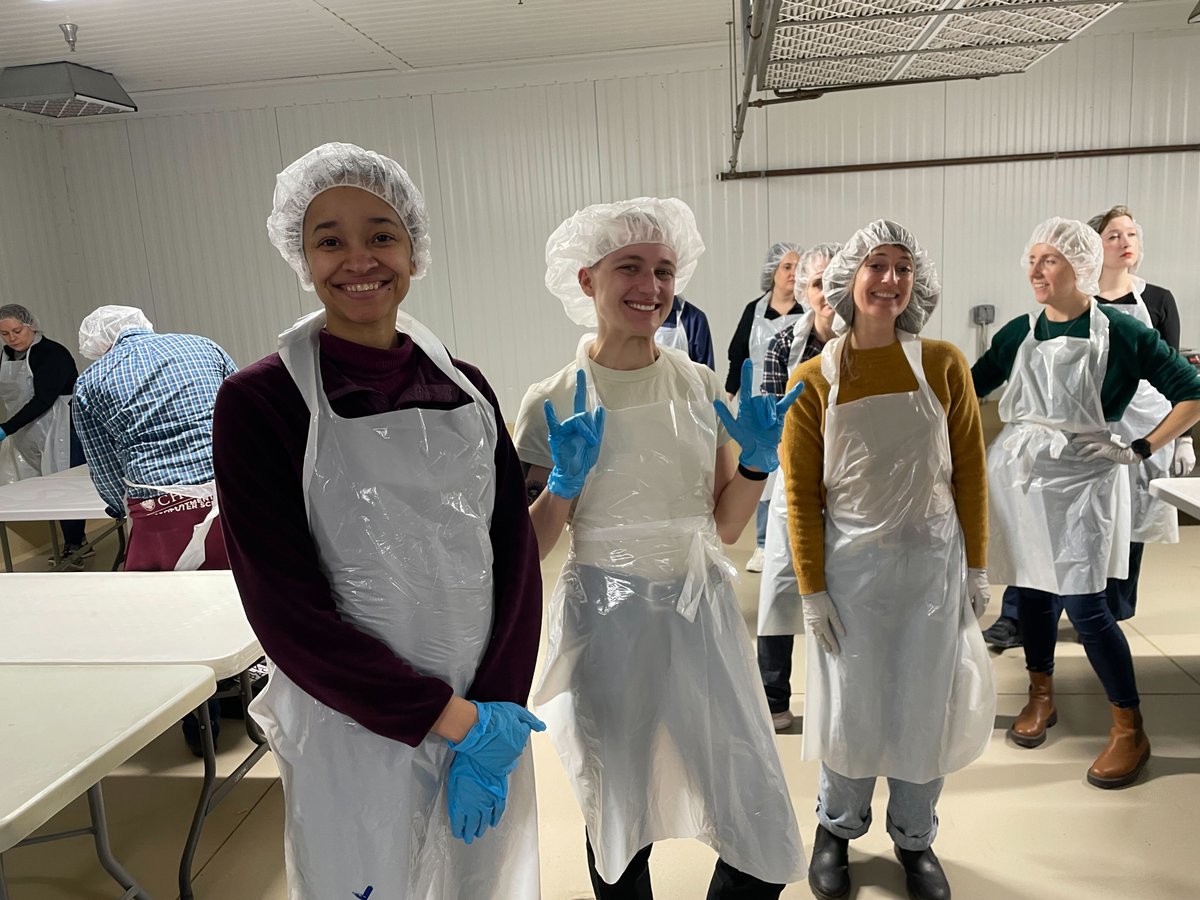 Data Science Institute (@dsi_uchicago) on Twitter photo DSI spent Friday at <a href="/FoodDepository/">Chicago’s Food Bank</a> packing 4,224 pounds of food for distribution to local families in need this holiday season. This will provide 3,520 meals to local families
Thank you <a href="/FoodDepository/">Chicago’s Food Bank</a> for hosting our team and for the support you provide our local communities! DSI spent Friday at <a href="/FoodDepository/">Chicago’s Food Bank</a> packing 4,224 pounds of food for distribution to local families in need this holiday season. This will provide 3,520 meals to local families
Thank you <a href="/FoodDepository/">Chicago’s Food Bank</a> for hosting our team and for the support you provide our local communities!