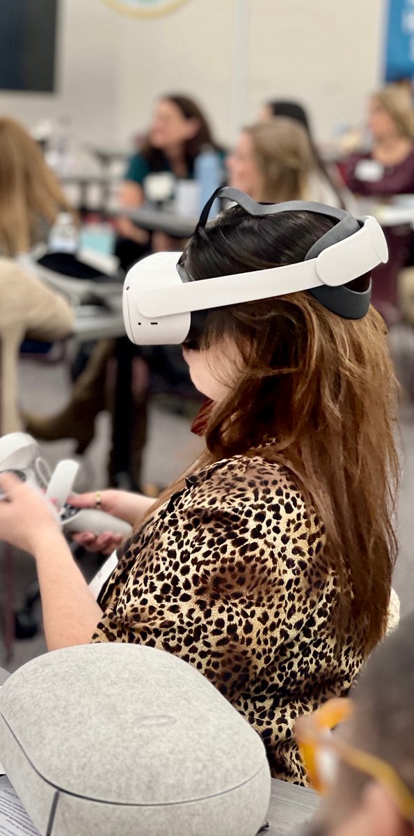 UofSC_CTE's tweet image. On 12/10, CTE assisted with a presentation given by Dr. Deborah Hazzard on using VR to foster empathy in students. The event was part of the Leadership Columbia program at Heyward Career and Technology Center. Feedback was overwhelmingly positive! #USCCTE #virtualenvironmentsCOP