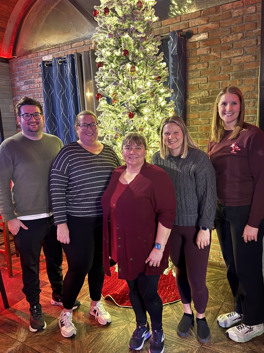 PTS_Inc_'s tweet photo. Holiday get together with the East Penn team! 
#mypts #schoolbasedtherapy #education https://t.co/GzZuc2CBK6