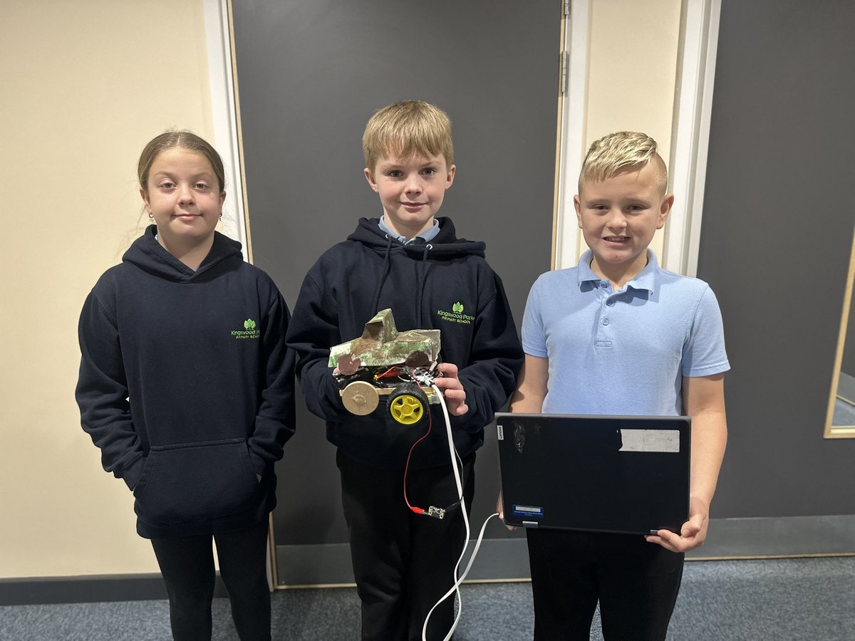 Miss Ritchie tweet media