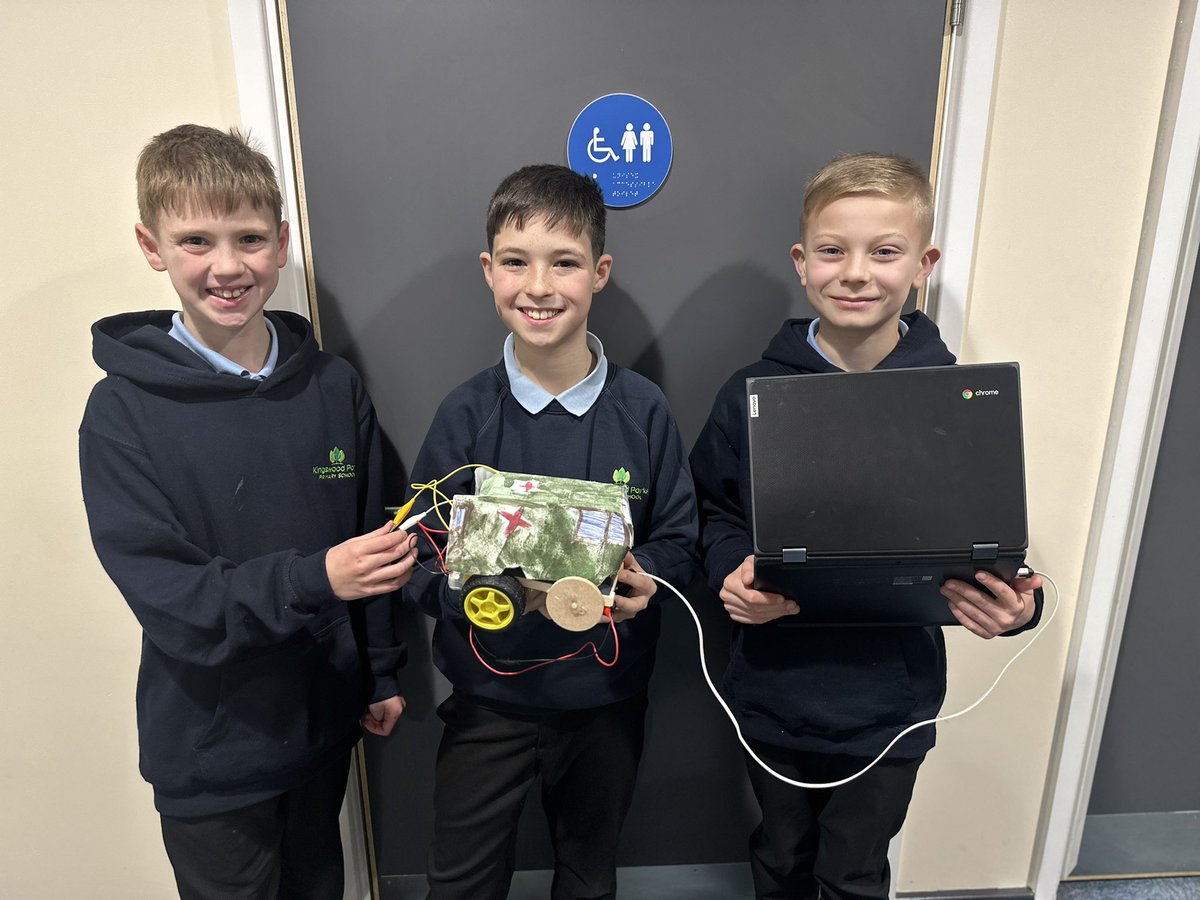 Miss Ritchie tweet media