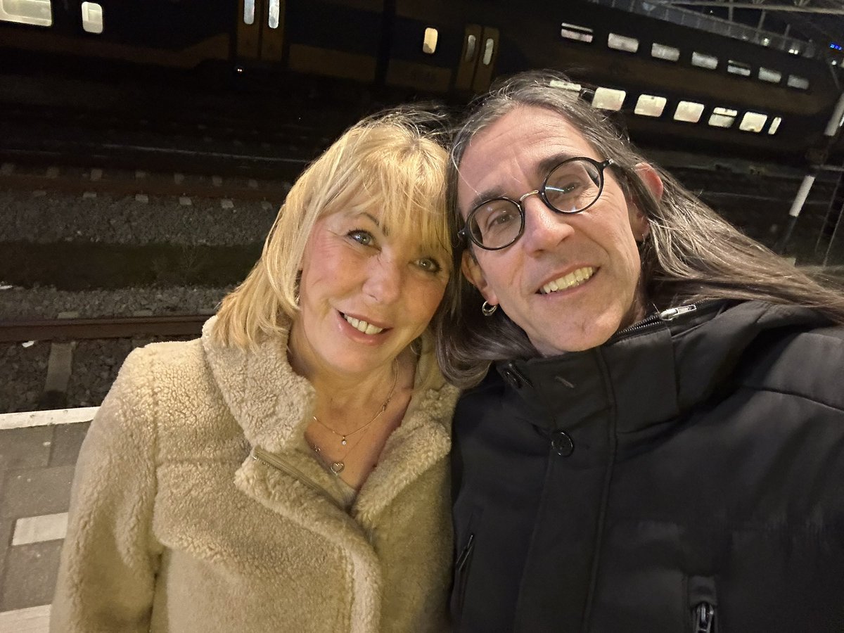 Op naar een feestje in de ziggo met <a href="/DaysOfWild/">Jean-Paul Pluijgers</a> en met dank aan <a href="/peggybvd/">Peggy BvD</a> 💜❤️