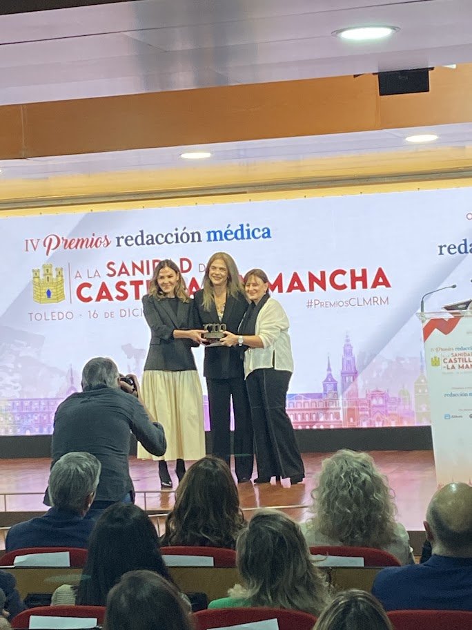 Redacción Médica tweet media
