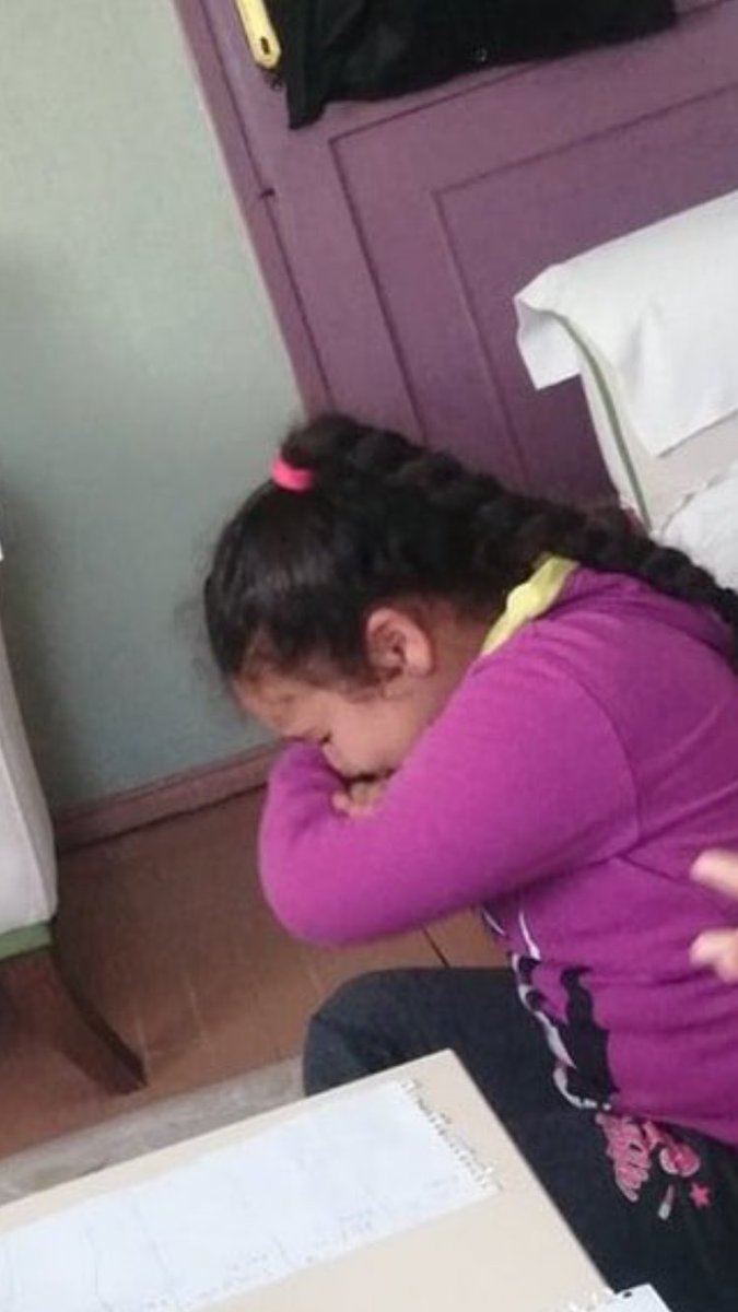 tam dizimiz basliyo diye sevinirken reklam girdi 
anlik su sekilim #UzakŞehir