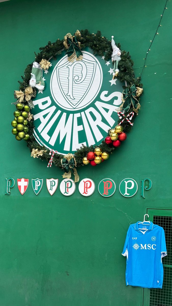 sscnapoli_br's tweet photo. Então, é aqui que tem um clube de raízes italianas? 🇮🇹

Baita estrutura, @Palmeiras 🤝

#FromNapoliToBrasil https://t.co/Lst9aUfmqq