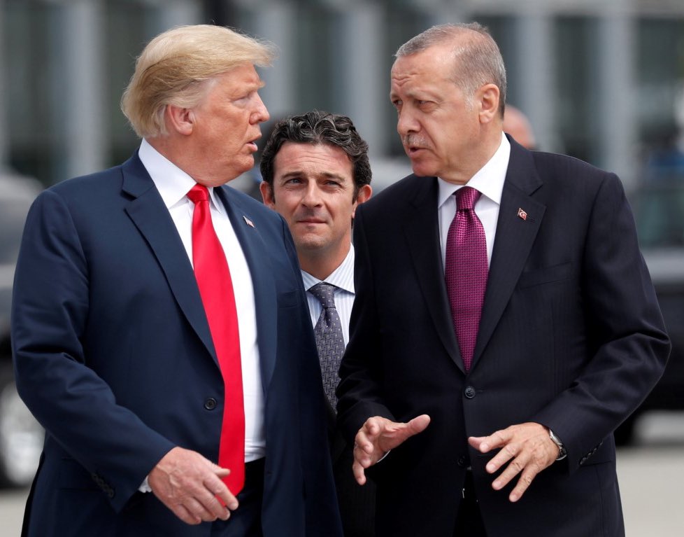 siyahsancakx's tweet photo. ⚪️ Donald Trump:

▪️“Esad rejiminin devrilmesinin arkasında Türkiye var.”

▪️“Erdoğan çok zeki birisi. Suriye’de dostane olmayan bir şekilde kontrolü ele geçirdiler.” https://t.co/YSwFVKXNNW