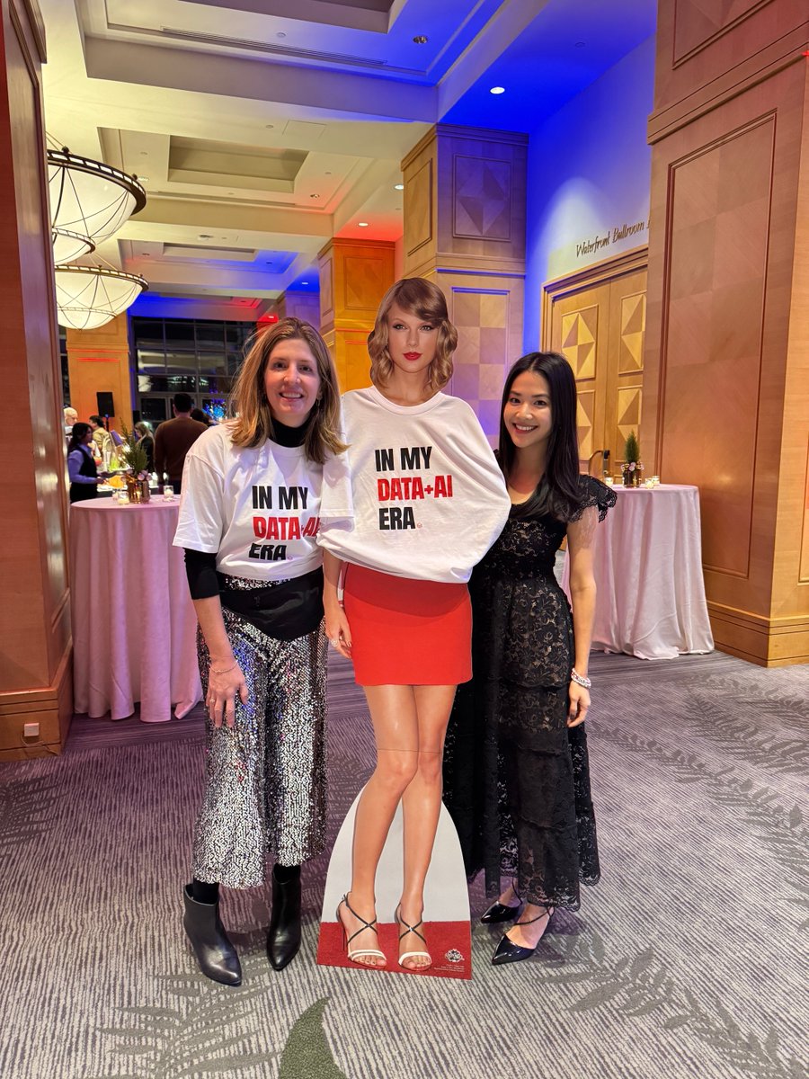 Databricks Mosaic Research (@dbrxmosaicai) on Twitter photo We're back from Vancouver and #neurips2024—thanks to all the #genai researchers, practitioners and international pop stars who joined us at our <a href="/databricks/">Databricks</a> Mosaic AI social event! We're back from Vancouver and #neurips2024—thanks to all the #genai researchers, practitioners and international pop stars who joined us at our <a href="/databricks/">Databricks</a> Mosaic AI social event!