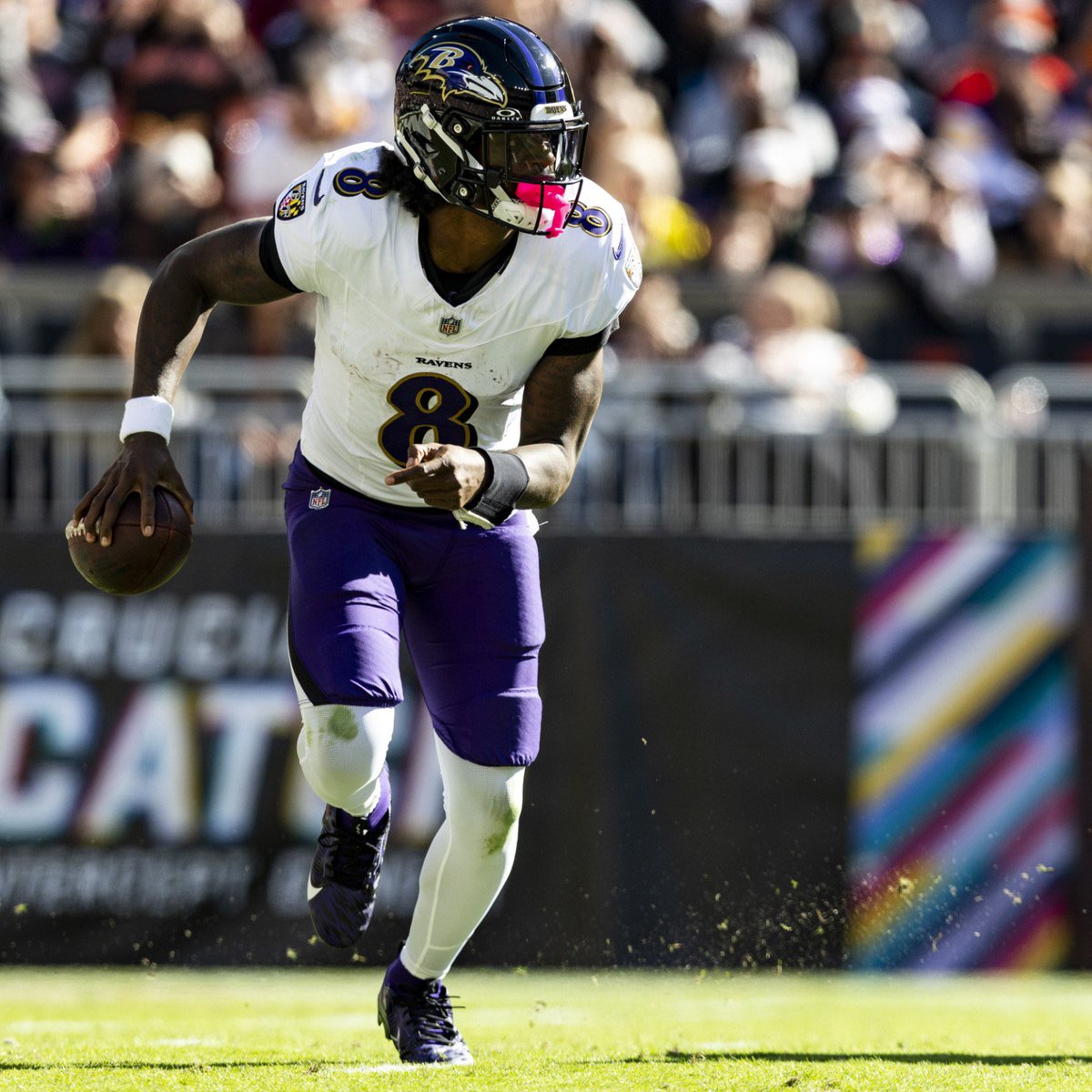LEGENDARY: #Ravens QB Lamar Jackson is the 1st QB in #NFL history with 6,000 rushing yards before 28, rushing by more than 2,000 yards than Michael Vick had.

🤯🤯🤯

WE HAVE NEVER SEEN A MORE LETHAL, PURE, DUAL-THREAT QUARTERBACK.

(Powered by Jimmysfamousseafood.com)