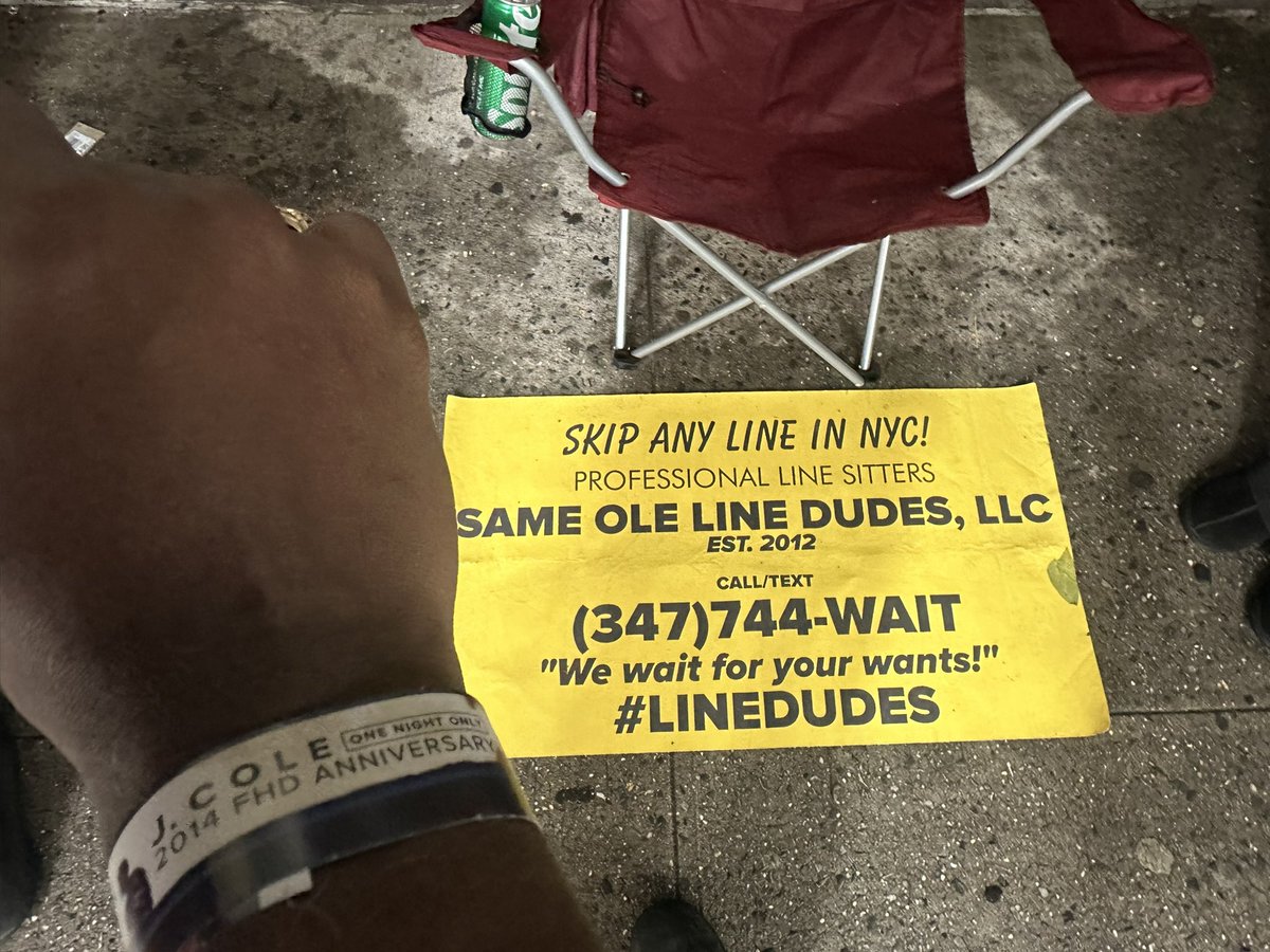 sold_inc's tweet photo. Approximately 1700 people in front of me since 9:45 AM for @JColeNC $1 concert 2014 tix available! I’m good!! Wristband secured! https://t.co/N9WDjez9nh