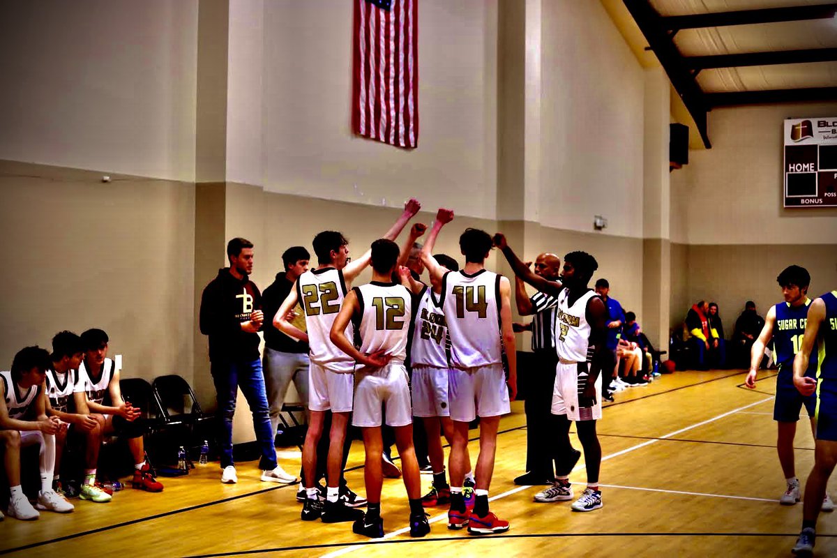 DylanHager24's tweet photo. Time to Lock in this week🔒
Got Three Big games 😈
•Ohio Valley 12/17
•Teays Valley 12/19
•Parkersburg 12/21
LETTSS GET ITTTT🔥🔥🔥 https://t.co/h4GCTQJr8v