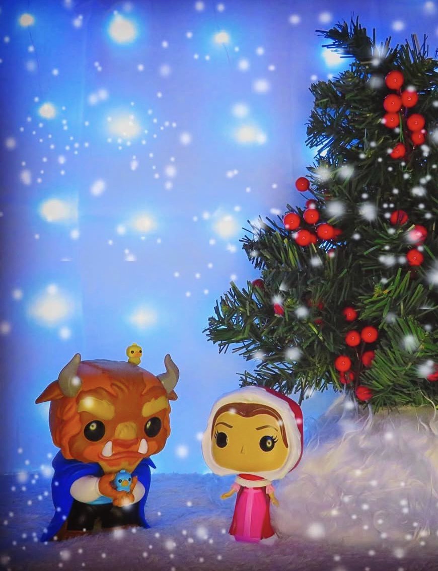 verafunatic's tweet photo. Dec 16 - Winter Wonderland
#WinterFunkoLand #WinterPhotoADay #funkophotoaday #funkophotoadaychallenge #christmas #toyphotography #funko #funkocommunity #funkofamily #funkoeurope #funkounboxed #fotm #fotw #myfunkostory #funaticoftheweek #funaticofthemonth https://t.co/6z5NFTtq5Z