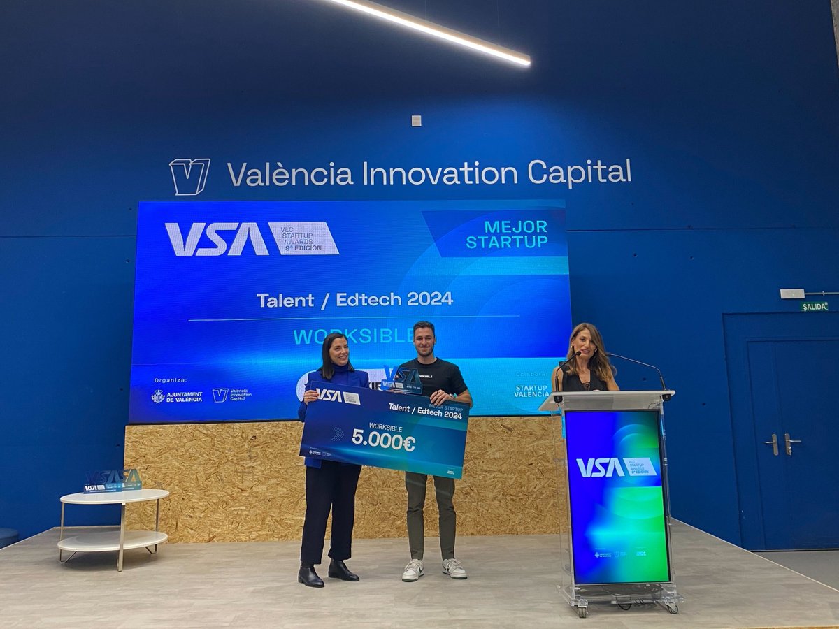 Startup_VLC's tweet photo. @ceeivalencia @RamonCEEIVLC @VLCInnovation @naria_digital @Fivecomm5G 💥 El último galardón sectorial de la 9ª edición de #VLCStartupAwards es para…¡@worksible!

Nuestros socios se alzan con el premio a mejor #startup en la categoría Talent / Edtech 2024 💪

¡Enhorabuena por este premio equipo! 😎 https://t.co/ijIrvQD9Ll