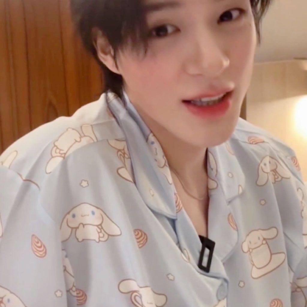 milinajane's tweet photo. ‘ สมมุติถ้าเธอทำผิด เธอจะพูดว่า ขอ…ขออ���ไร ? ’

‘ ขอ…ของอน เพร��ะว่าเบ๊บต้องรู้อยู่แล้วว่าเค้าไม่เคยผิด เพราะถ้าเค้าผิดแสดงว่าเบ๊บรักเค้าน้อยลง เค้าเลยของอนไง ’

‘ ( ผมเหลือจะเชื่อ ) ’ https://t.co/mvslRzxCbz