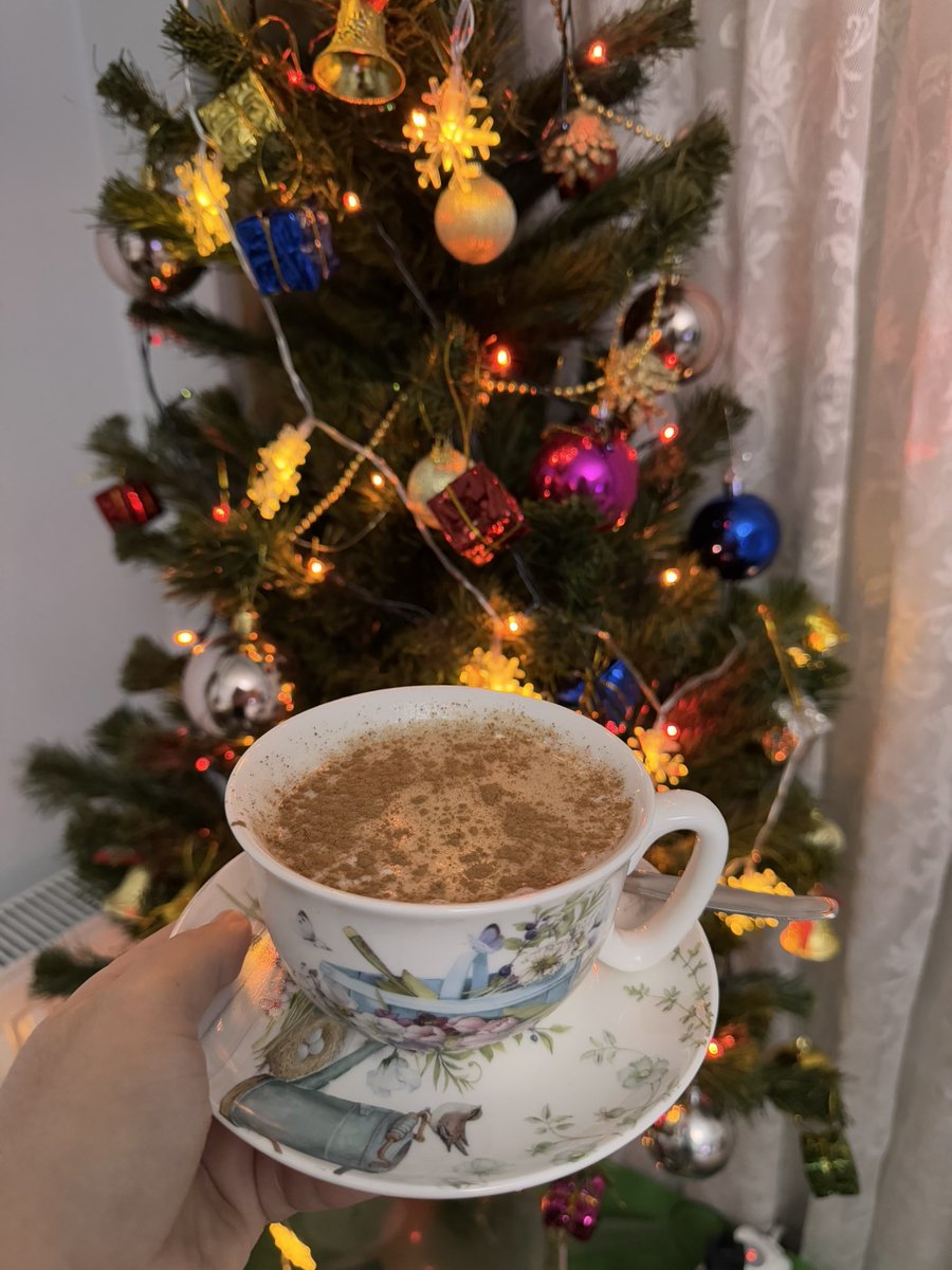 Kış mevsiminin en sevilen içeceği #salep #kış #aralık #yılbiterken