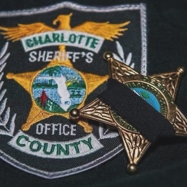 NorthPortPolice's tweet photo. From Chief Todd R. Garrison:

Words cannot express our heartfelt sorrow for Corporal Elio Diaz, his family, and friends. Our thoughts are with them and the men and women of the Charlotte County Sheriff’s Office during this tragic time. https://t.co/uyGoT1MqCI