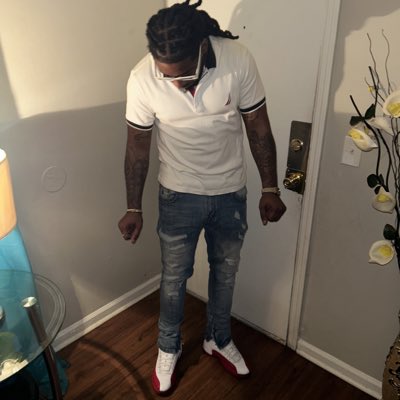 1440_GUAP's tweet photo. #NewProfilePic https://t.co/KcuNqCk0zb