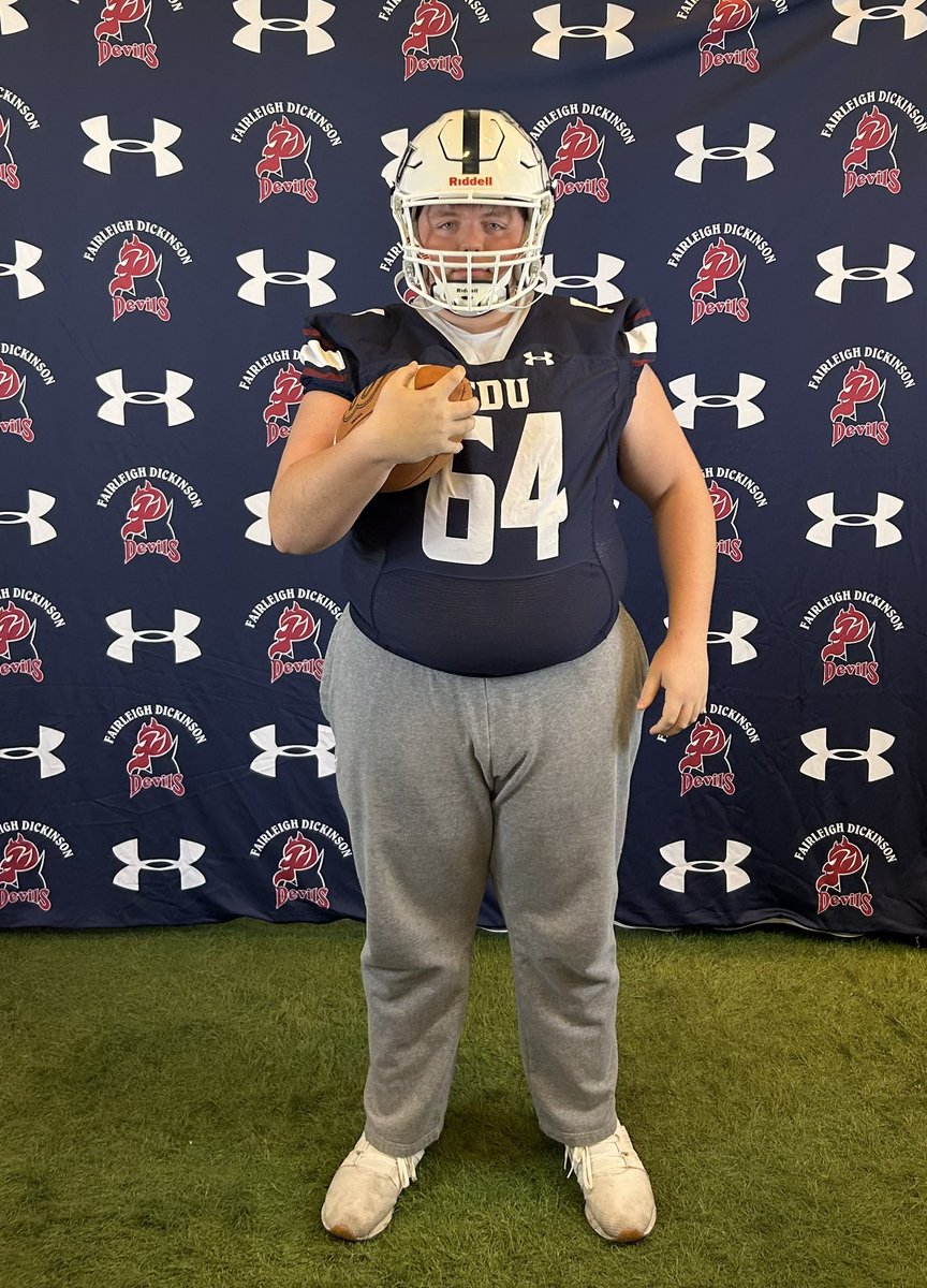MLongo1215's tweet photo. After a great Official Visit and conversation with @CoachPonts , I am blessed to receive my first Official Offer to play football at Fairleigh Dickinson University. @CoachAVC_FDU @FDUFootball @CoachTuero https://t.co/4MTblR0vLx