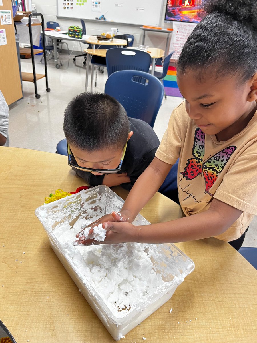 Emily Seago (@gooddaywithms_a) on Twitter photo Bringing the snow I'm missing from New York to my classroom! We made snow today for our science activity! <a href="/ToomerES/">Toomer Elementary School</a> <a href="/FAToomerPTA/">Fred A. Toomer PTA</a> Bringing the snow I'm missing from New York to my classroom! We made snow today for our science activity! <a href="/ToomerES/">Toomer Elementary School</a> <a href="/FAToomerPTA/">Fred A. Toomer PTA</a>