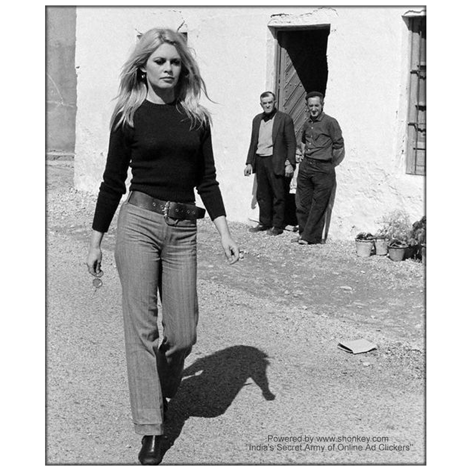 shonkeydotcom's tweet photo. BRIGITTE BARDOT IS ONE OF THE GREATEST HUMAN BEINGS...

My Favourite Actresses of the WORLD
NO.1: Brigitte Bardot
NO.2: Sophia Loren
NO.3: Raquel Welch    

https://t.co/jqwHdWIydJ #BRIGITTEBARDOT #french #1960s #kiranrao #aamirkhan #Bollywood #Hollywood #shonkey #frenchtalk https://t.co/ABTpUlJZoq