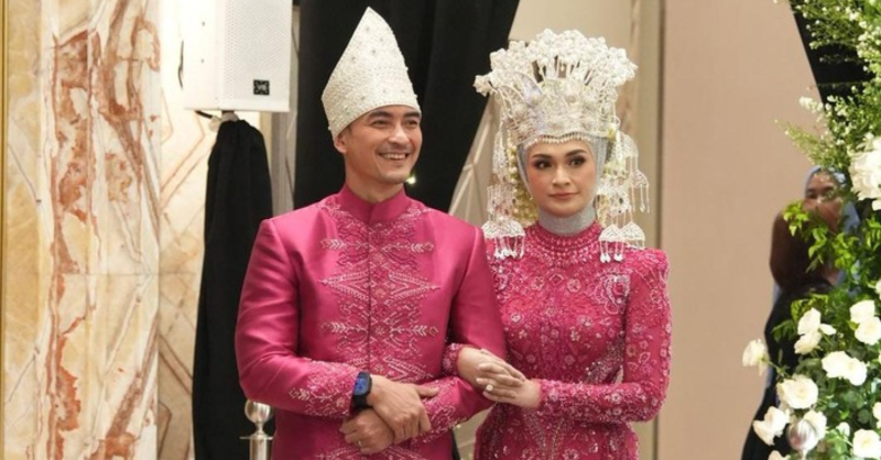detikhot's tweet photo. Putri Zulhas bicara usai menikah dengan Zumi Zola. Apa katanya? 🤔