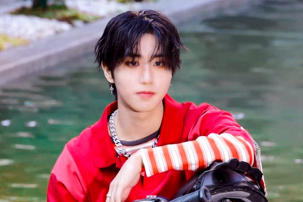 wwwGIF0914's tweet photo. 241216 #한 #한지성 #HAN
"Walkin On Water" M/V MAKING FILM https://t.co/bvdjphLTat
