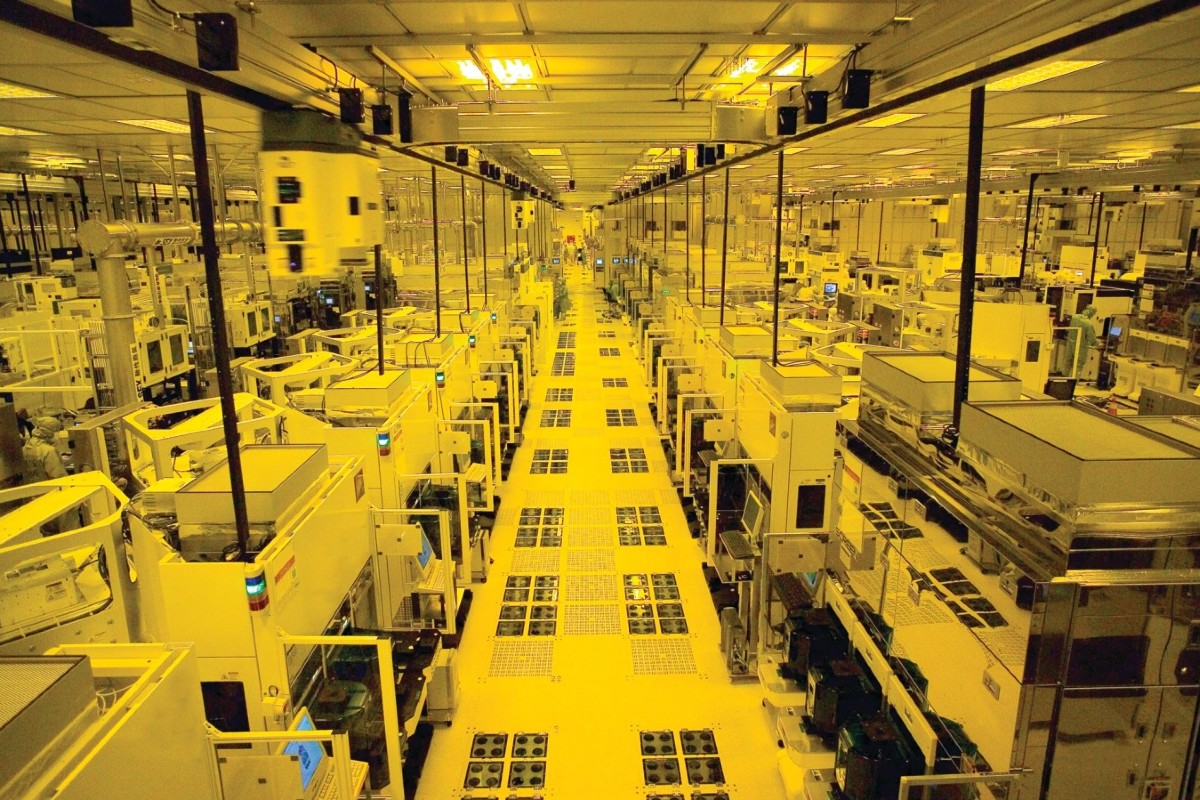 The Federal Ministry of Economics will subsidise the chip factory of the Taiwan Semiconductor Manufacturing Company (TSMC) and its partners Bosch, Infineon and NXP in Dresden. Grants of up to 5 billion euros are planned over several years. electrive.com/2024/12/16/ger…