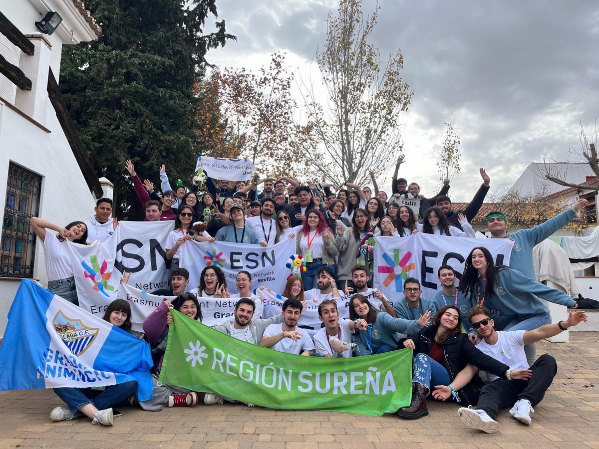 esnmalaga's tweet photo. Este encuentro fue una oportunidad única para compartir buenas prácticas, fortalecer la cohesión y avanzar en nuestra misión. ¡Gracias a las participantes, al Comité Organizador y formadoras! 💙 #THISisESN #Formación #Voluntariado #MovilidadInternacional #StudentsHelpingStudents https://t.co/dEdS5AUsp8