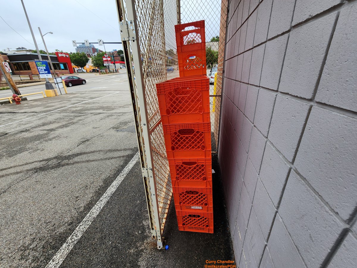 MilkcratesPgh's tweet image. #pittsburgh #milkcrates #photography #streetphotography #cityscapes #turnerdairy #pennsylvania #urbanphotography #cities