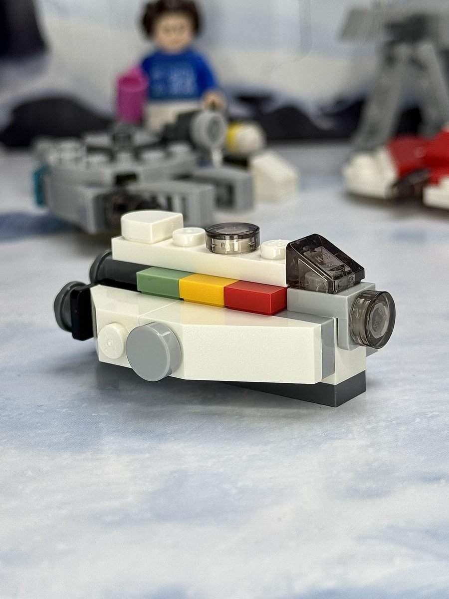 Star Wars Lego Advent 2024, Days 8-16.

For the full story and set: Instagram.com/maddogmalcs

More images in 8 days time! 

#starwars #lego #adventcalendar