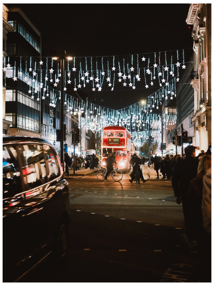 snapsbysujoy's tweet photo. Christmas lights in London (Dec 2024)
Shot on @FujifilmX_US X-S10
#london #christmaslights https://t.co/QQzlA1HkIU