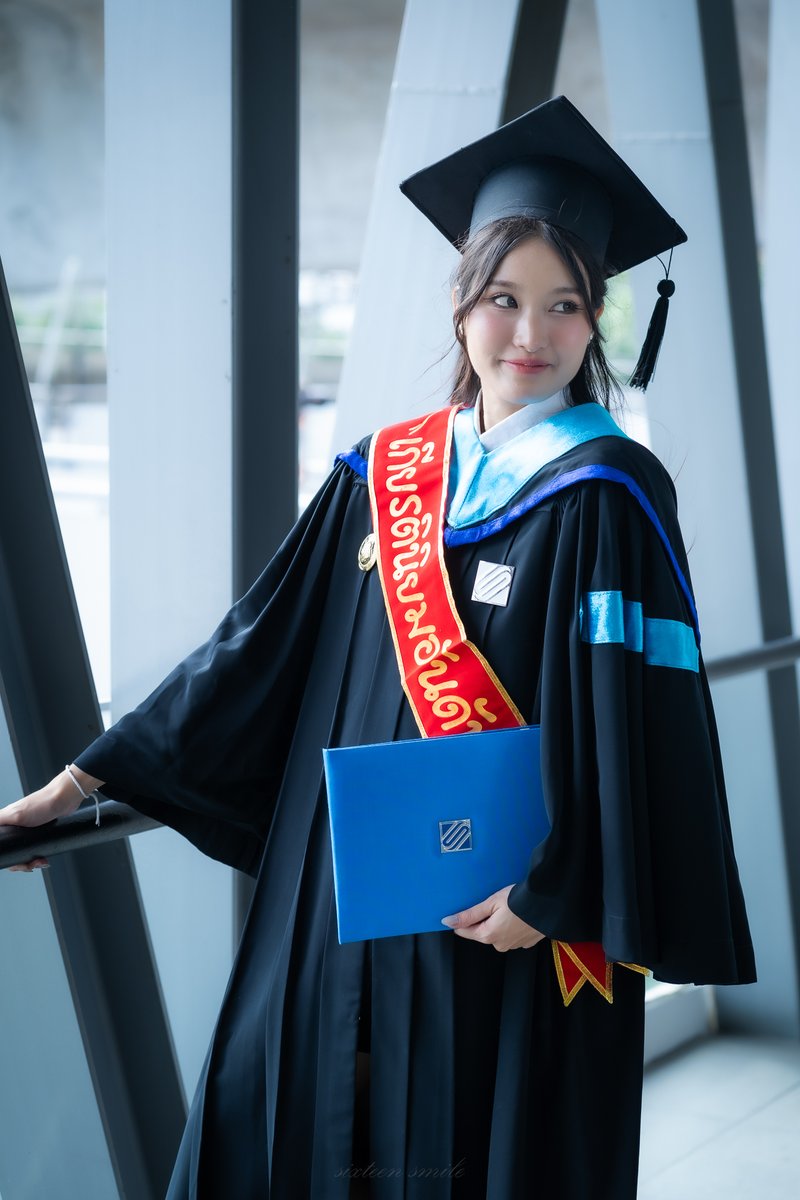 hyperdunkjesse's tweet photo. 2024.12.15 Stamford International University's 25th Commencement Ceremony | Class of 2024
Congratulations on your graduation! #marisaproud 
[1/3] https://t.co/XeqsbsJTJo