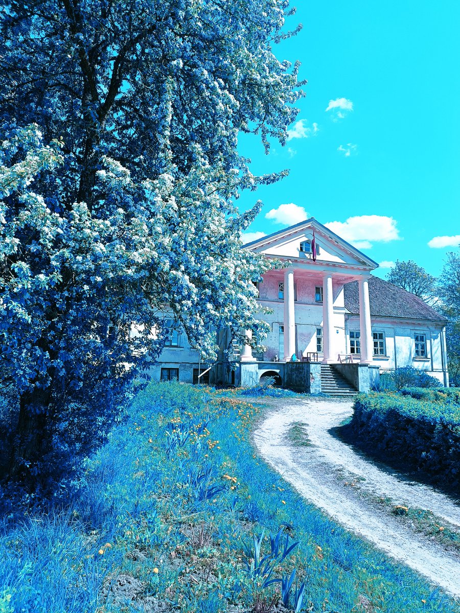 Vai zināji, ka jau ar 388 eiro var kļūt par Padures muižas investoru? 
Un tu kļūsti par ekskluzīvas kopienas dalībnieku, piedalies muižas atjaunošanā un izbaudi muižas dzīvi. 
Prognozētais ienesīgums: 10% gadā. 
Piesakies šeit: ej.uz/PaduresMuiza

#Latvija #Dāvana #Muiža