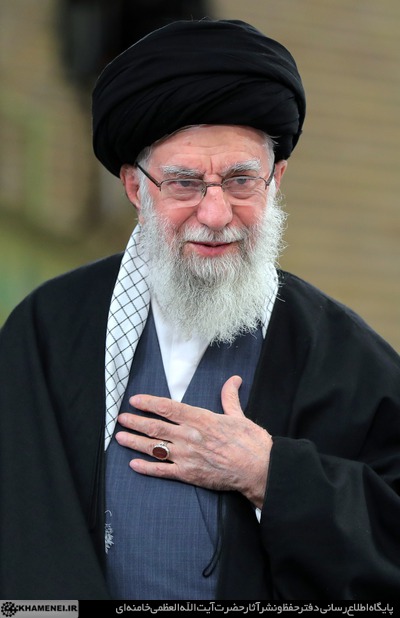 SofiSalim731279's tweet photo. ختم کلام رهبر عزیزمان؛
 باذن الله تعالی ایران قوی مقتدر است و مقتدرتر هم خواهد شد..
ان شاالله 💚
#لبیک_یا_خامنه_ای
#نگین_ولایت https://t.co/Ym6zzXD4i7