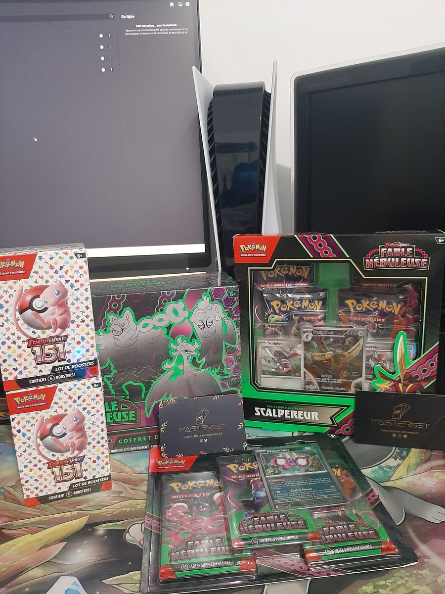 Nouvelle réception de chez <a href="/MASTERSET_/">MASTERSET</a> merci pour ces beaux pack de Noël avec du 151 !
<a href="/NauziraTv/">Nauzira</a> <a href="/GalinoTV/">Galino</a>