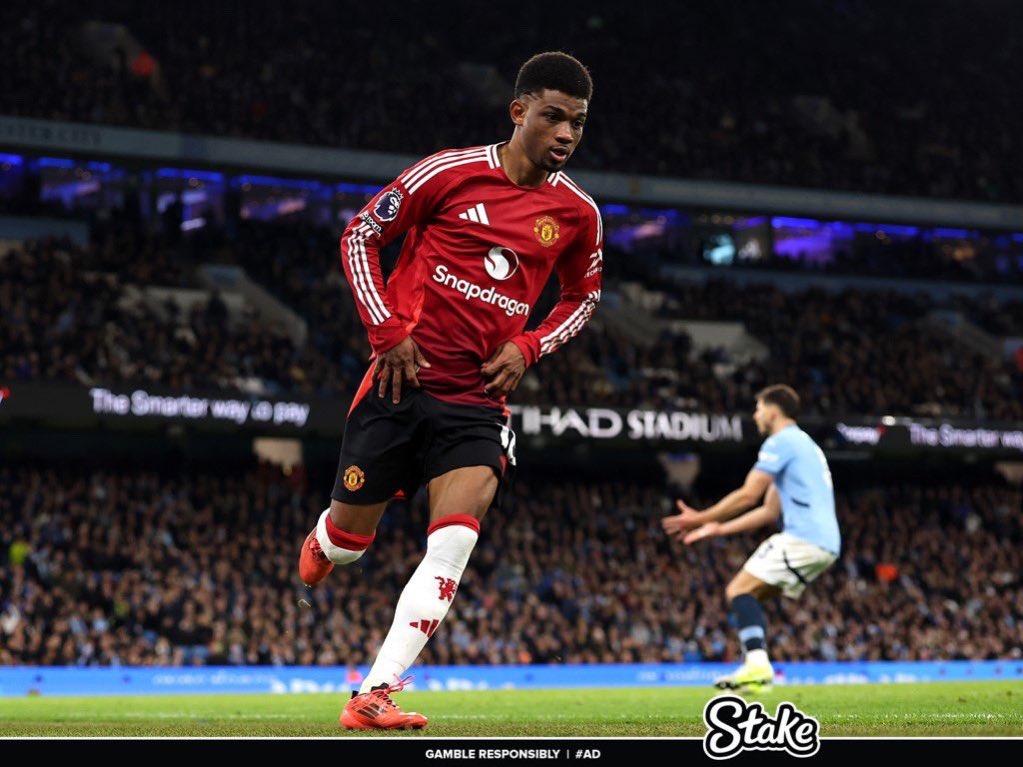 UTD4News's tweet photo. 🗣️ ديالو :

" كنت أفضل الاحتفال بهذا في أولد ترافورد مع الكثير من المعجبين، لكنني احتفلت للتو كما هو الحال عندما أسجل في كل مرة

هذا ليس عدم احترام لمشجعي سيتي، أردت فقط الاحتفال بأهدافي، أنا رجل هادئ، أريد فقط الاحتفال ." https://t.co/RUQR2oTKIi