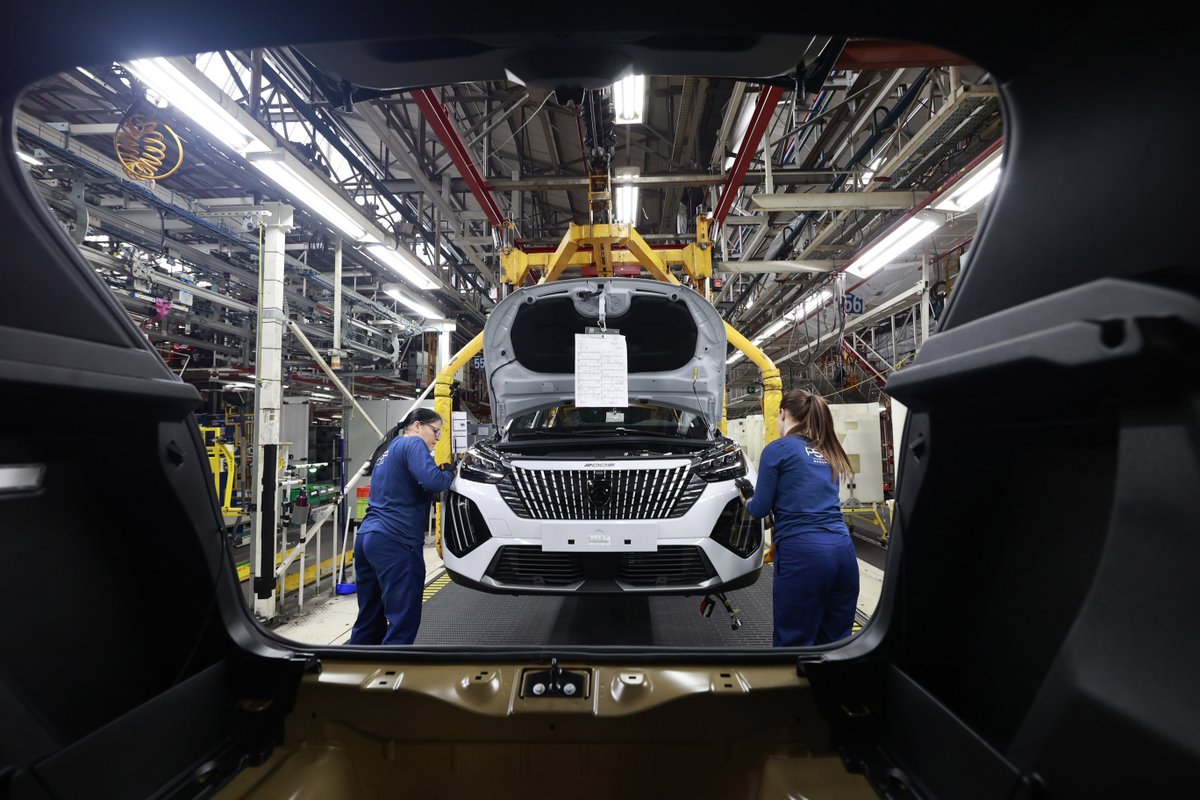 Linda Jackson (@lindajackson) on Twitter photo The 1 millionth #Peugeot2008 produced in the <a href="/Stellantis/">Stellantis</a> factory in Vigo, Spain, has just rolled off the production line!
Just 5 years after starting 2008 production, workers at the Galician factory celebrated this important milestone last week.
Thanks to the adaptability of our The 1 millionth #Peugeot2008 produced in the <a href="/Stellantis/">Stellantis</a> factory in Vigo, Spain, has just rolled off the production line!
Just 5 years after starting 2008 production, workers at the Galician factory celebrated this important milestone last week.
Thanks to the adaptability of our