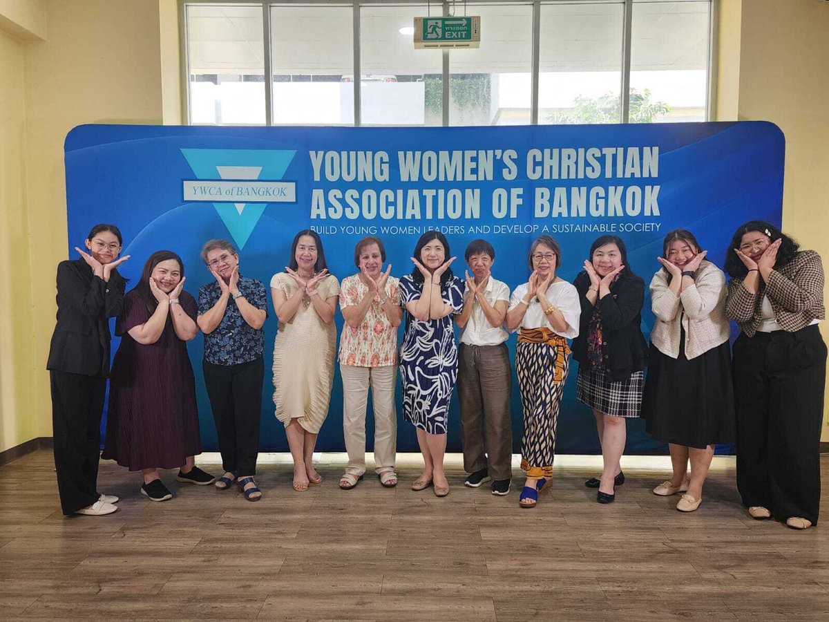 worldywca's tweet photo. ✨Our World YWCA Board President, Mira Rizek, recently visited the @ywcathailand. It was an inspiring moment to connect, exchange ideas, and learn more about YWCA Thailand's community-driven projects that are making a meaningful impact. ✨
#YWCALeaders #YoungWomenLead https://t.co/tMMyMu5Ki8