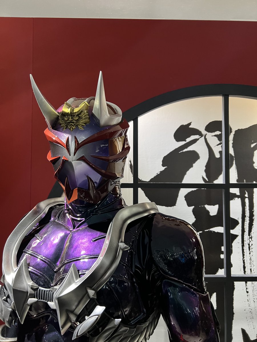 nao106rider's tweet image. ライダー展で1番美しかったのは文句なしで響鬼さんだろうな

配置も顔の向きも手の角度もライティングも神々しいまである...🙏

#仮面ライダー展
#仮面ライダー響鬼