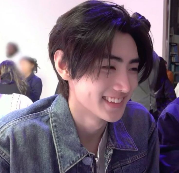 boysshht's tweet image. Selamat malam warga teel ku