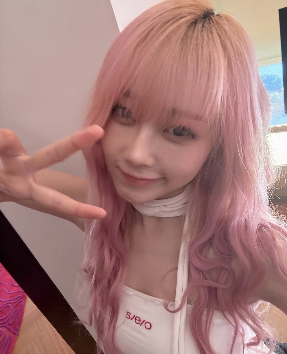 nosuke_051229's tweet photo. pink hair
#GISELLE #지젤 #ジゼル
#aespa #æspa #에스파 https://t.co/B6nMDcyhEK