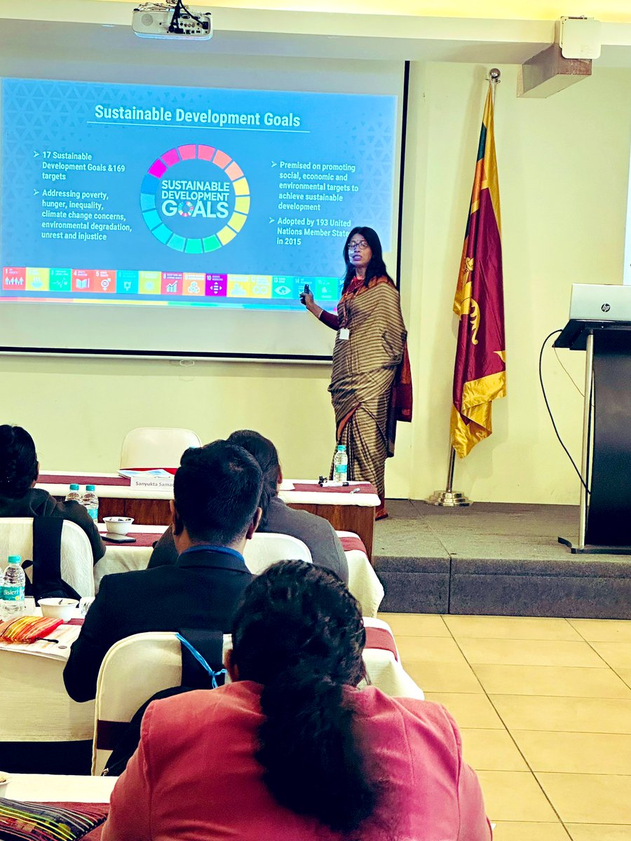 SanyuktaSam1's tweet image. Another opportunity!  #Mussoorie at the NCGG and LBSNAA campus for talking #SDGs and teaching 2 public policy tools #SDGIndiaIndex and #MultidimensionalPovertyIndex with Civil servants of #Cambodia &amp;amp; #SriLanka

#GlobalSouth #Partnerships for @GlobalGoalsUN