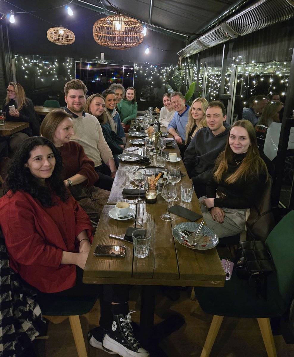 TommasEllender's tweet image. Fun Christmas celebrations with our group last week in Antwerpen!