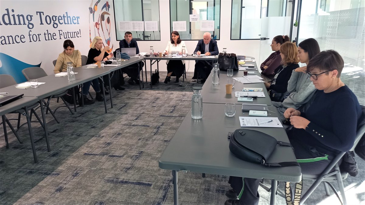 🆕 Završna radionica za službenike <a href="/metrologijaCG/">Zavod za metrologiju</a> , usmjerena na unapređenje upravljanja kvalitetom, primjenom modela zajedničkog okvira procjene #CAF (Common Assessment Framework) održana je 13. decembra u Regionalnoj školi javne uprave <a href="/ReSPA_EU/">ReSPA</a>. 

🔗 metrologija.me/radionica-za-i…