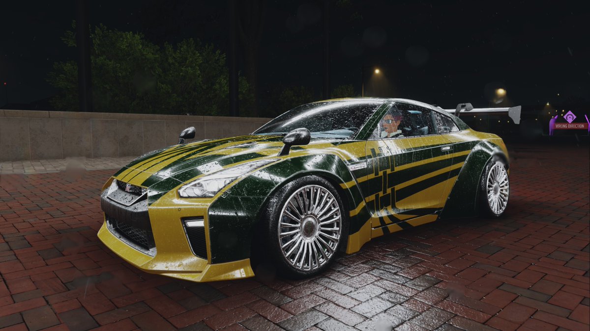 CrimsonSkye01's tweet photo. OMG Ronnie..
Wat a pain to find it but alas, I got it in my storage. 
Ronnie's Nissan R35 GTR?
Weird choice but it is what it is
Heavy and very flashy
Blacklist #2
#NFSUnbound #NFSPhoto https://t.co/R9AJgWMjQN