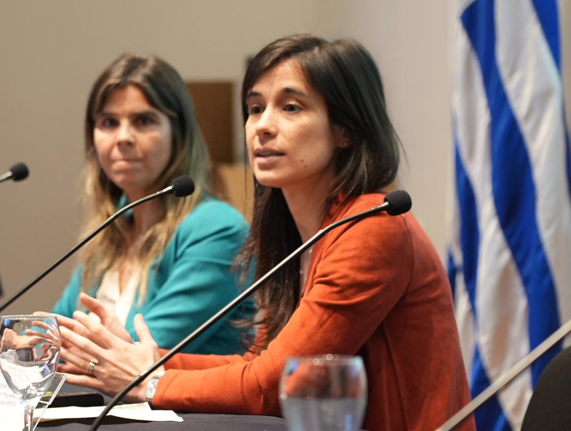 MGAPUruguay's tweet photo. El encuentro es propicio además para la presentación del Anuario de OPYPA 2024. @AngeCortelezzi técnica economista de la oficina, expone los principales datos y proyecciones incluidas en este documento.
Link al anuario👇
https://t.co/mQQboTPQbP https://t.co/oaV6POVkkb